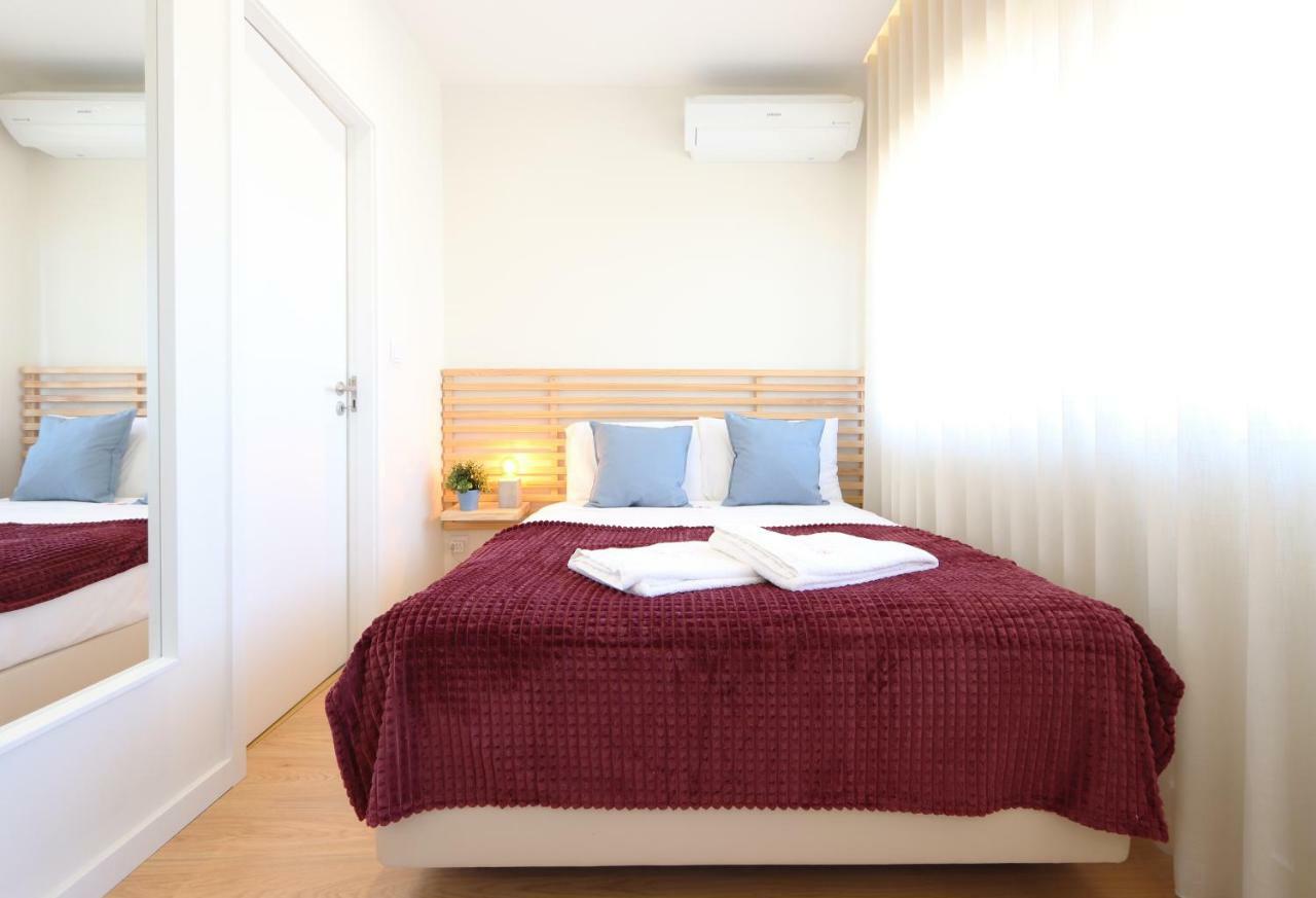 Hm - Living Batalha Square 1 Appartement Porto Buitenkant foto
