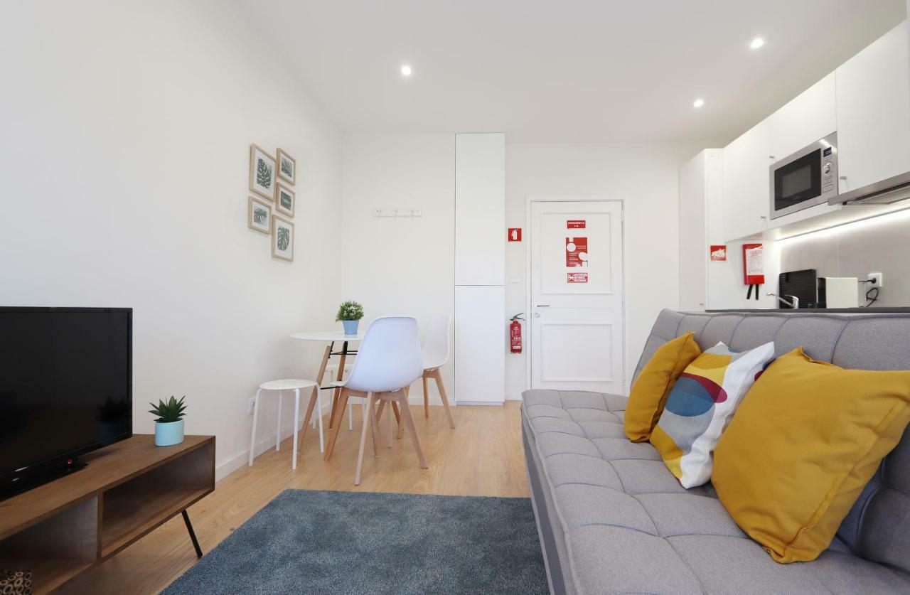 Hm - Living Batalha Square 1 Appartement Porto Buitenkant foto