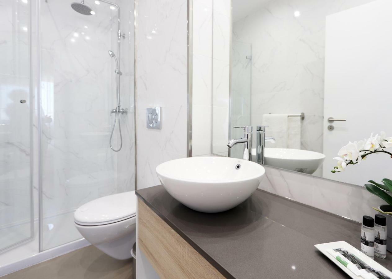 Hm - Living Batalha Square 1 Appartement Porto Buitenkant foto