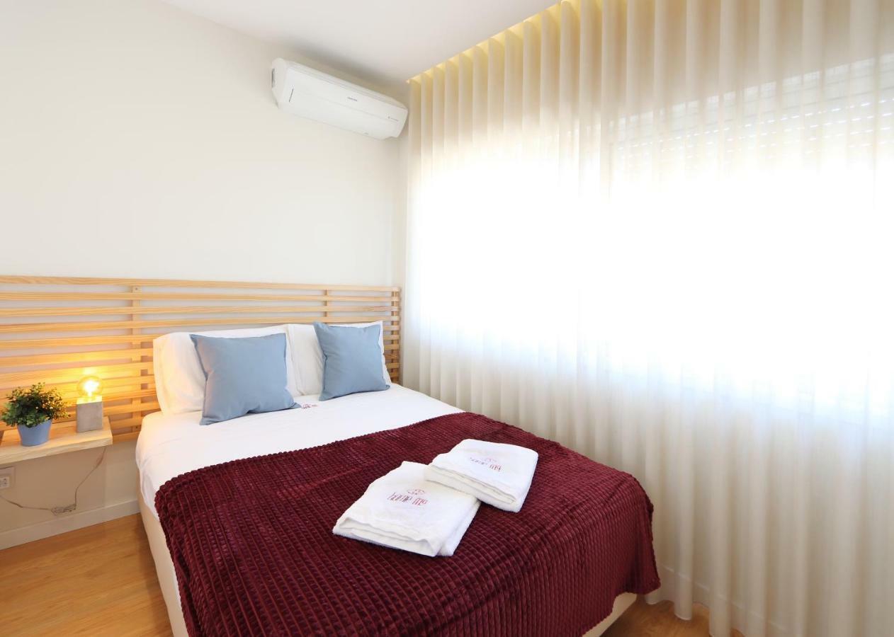 Hm - Living Batalha Square 1 Appartement Porto Buitenkant foto