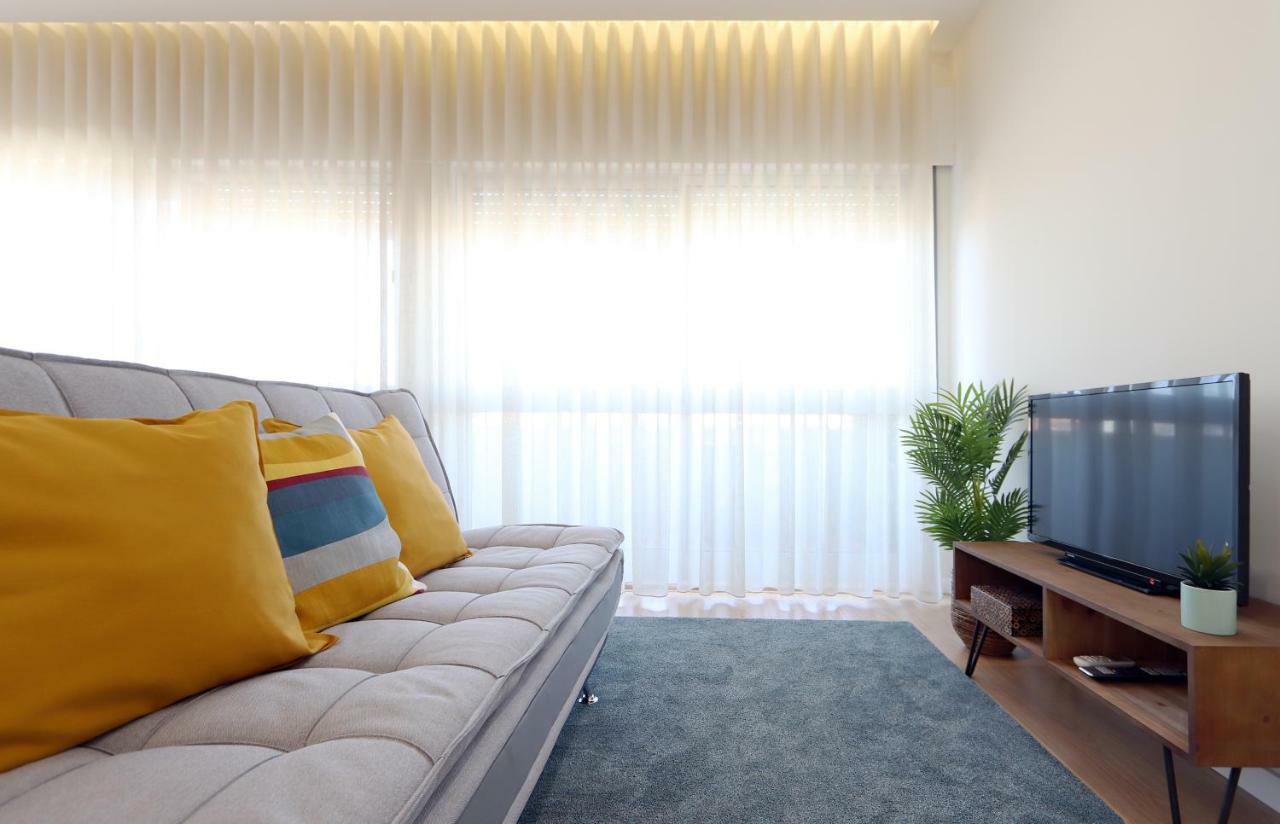 Hm - Living Batalha Square 1 Appartement Porto Buitenkant foto